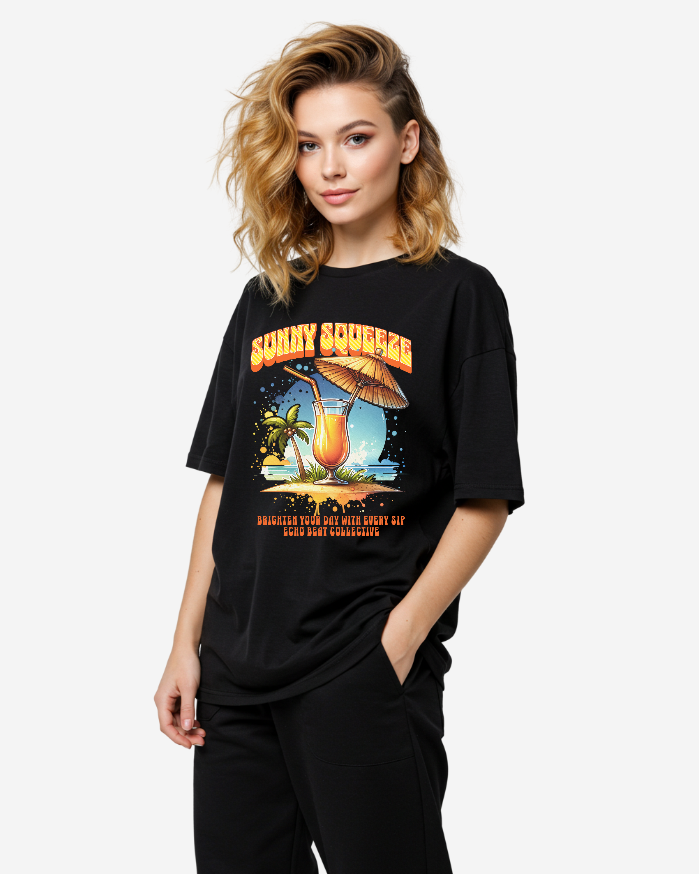 Sunny Squeeze juice orange in the beach Women's Oversized T-Shirt