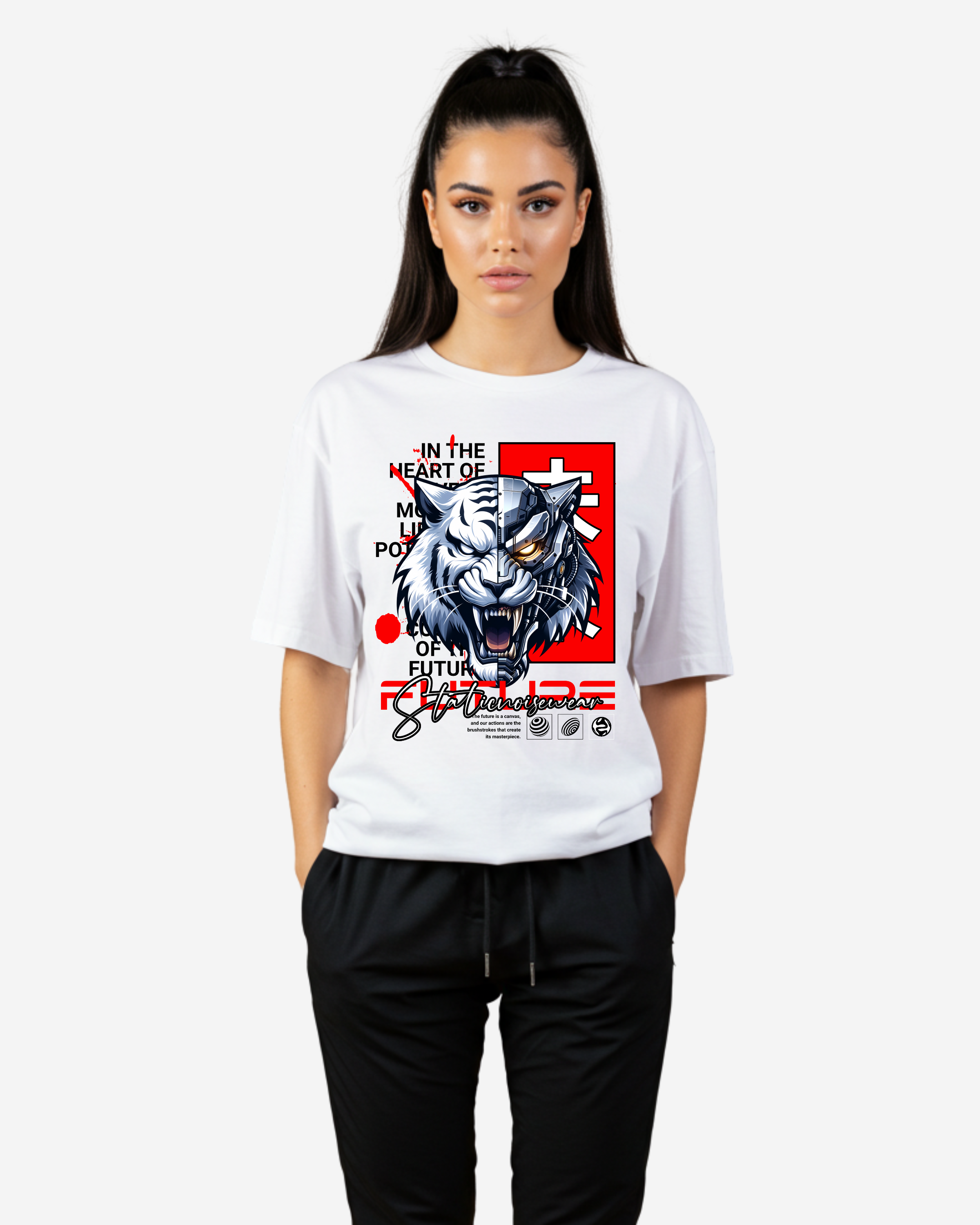 In the heart of every moment Women's Oversized T-Shirt